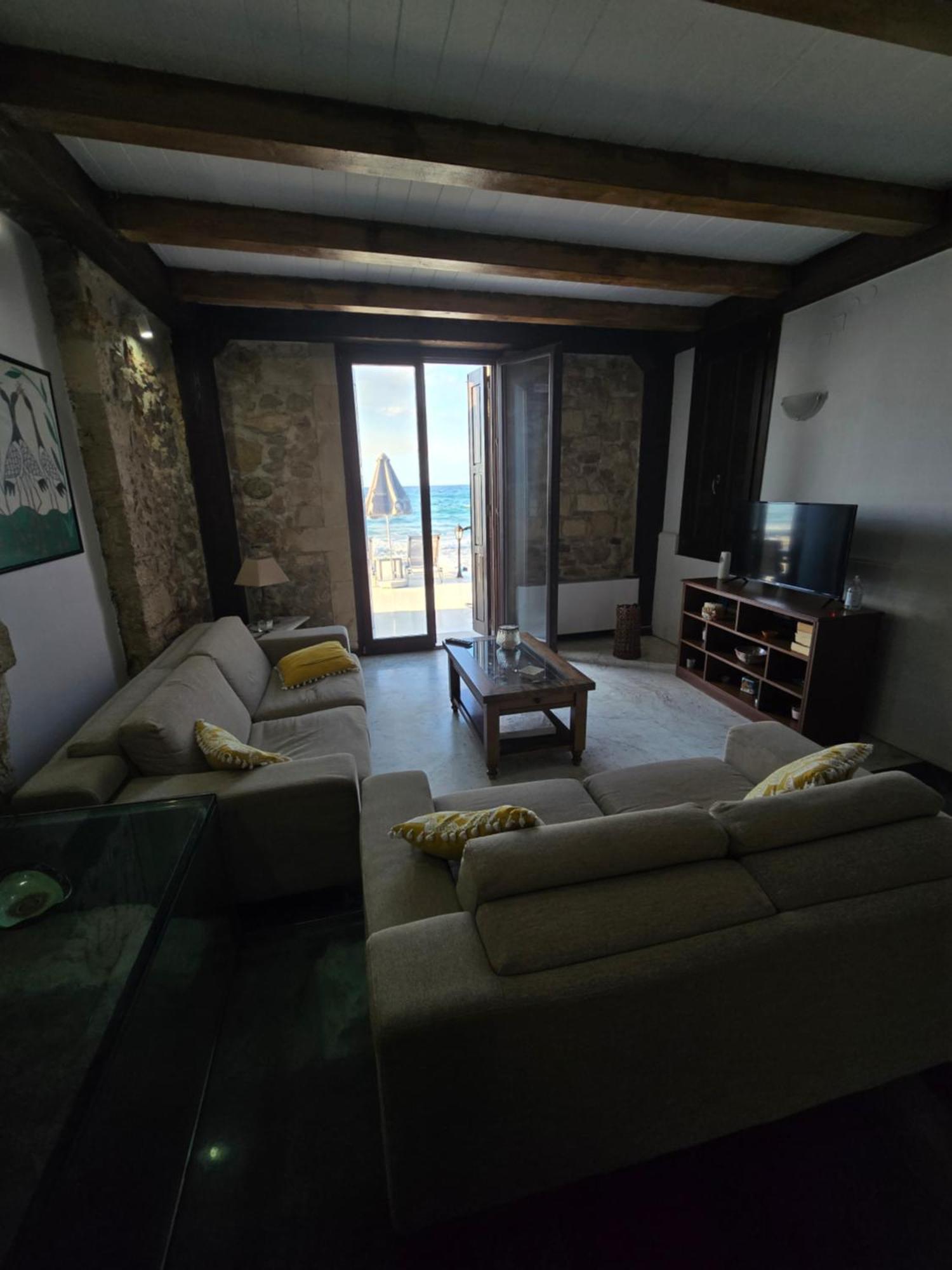 Volakas Beachfront Suites Rethymno Exterior foto